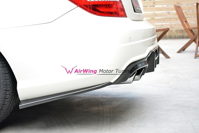 W204 C63 – AirWing style Carbon Rear Splitter 2